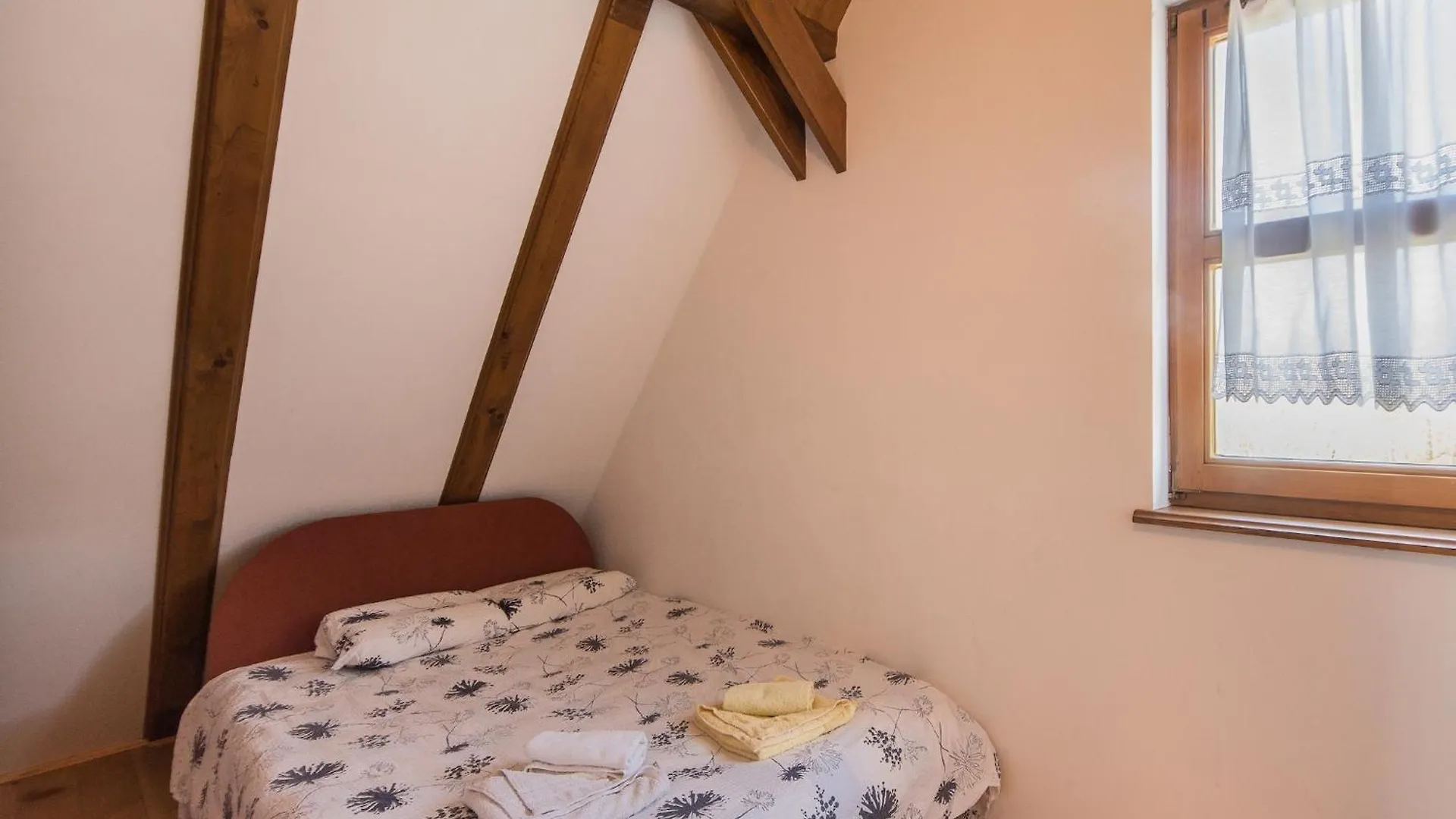 Tranquil Holiday Home In Kvarner Near Kupa River Brod Moravice