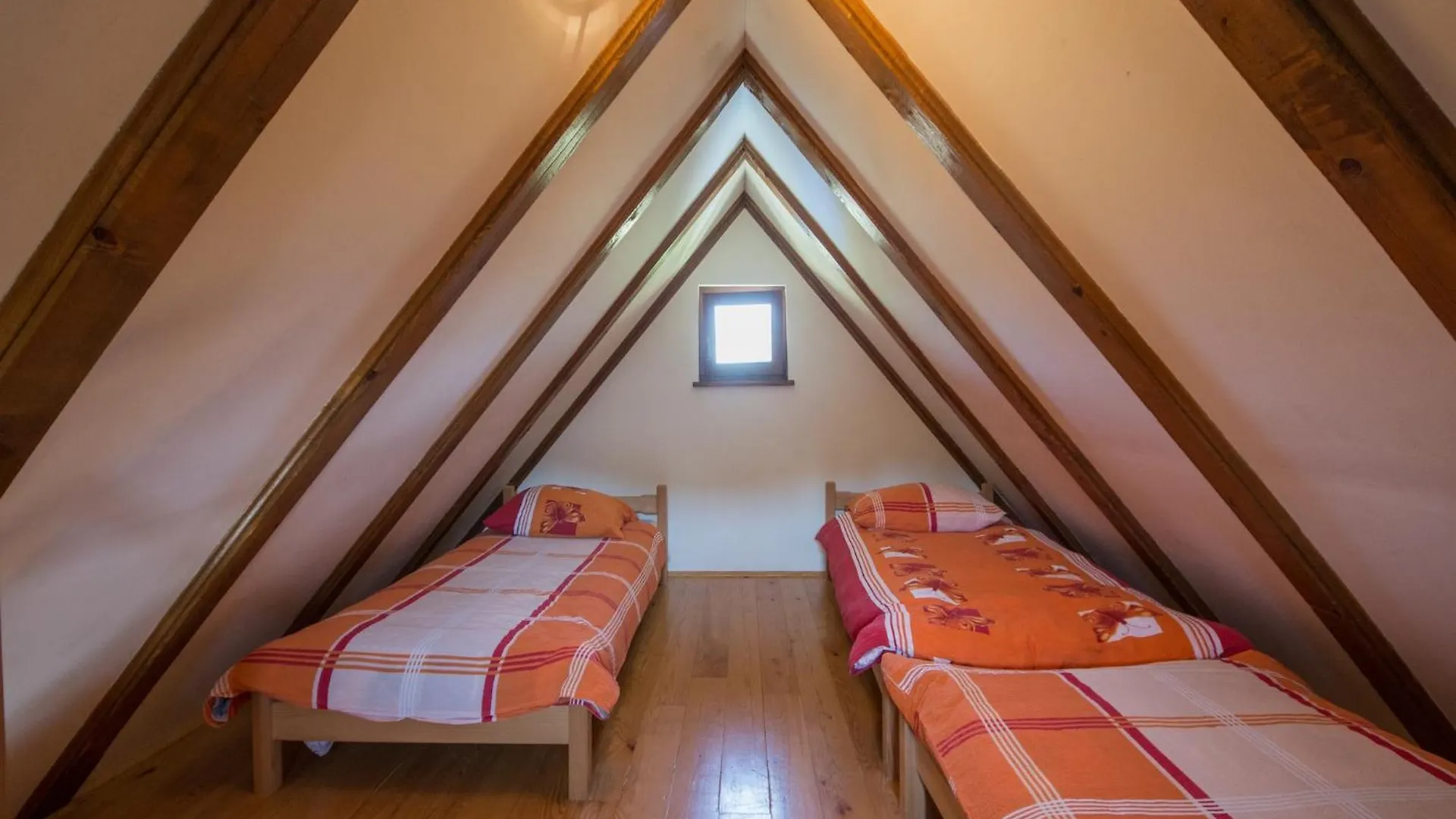 Tranquil Holiday Home In Kvarner Near Kupa River Brod Moravice